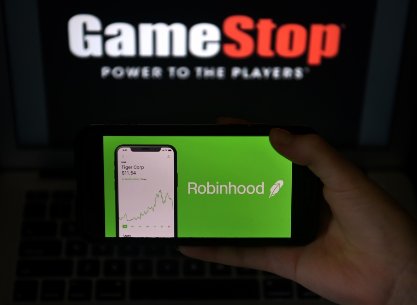 Robinhood raises $1 billion, will reopen GameStop stock purchases on Friday