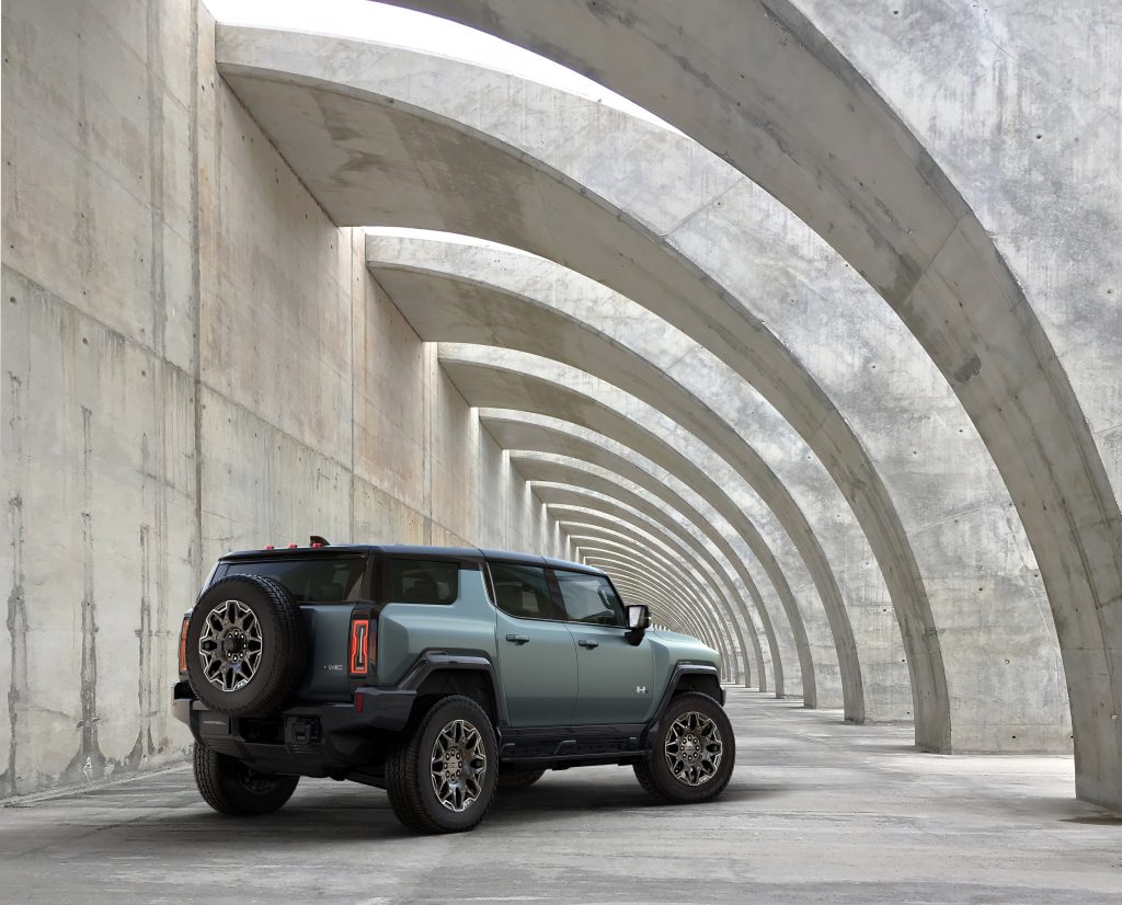 The GMC HUMMER EV SUV completes the HUMMER EV family and features a 126.7-inch wheelbase for tight proportions and a maneuverable body, providing remarkable on- and off-road capability.