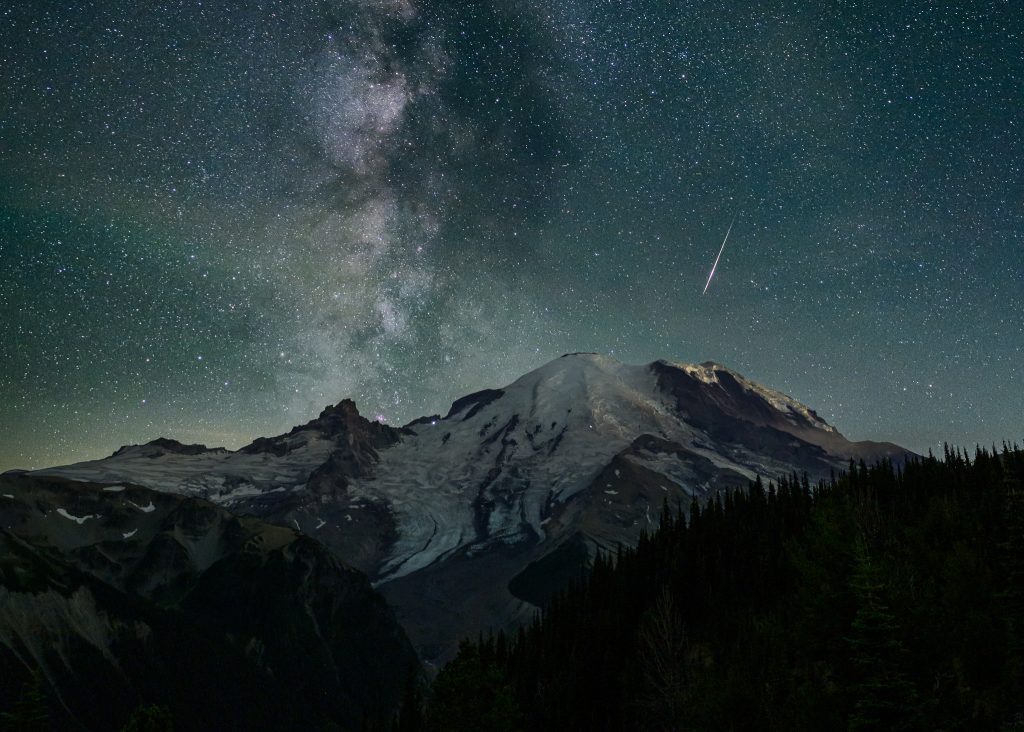 How I got this photo of the Perseids meteor shower over Mount Rainier — and tips for watching more