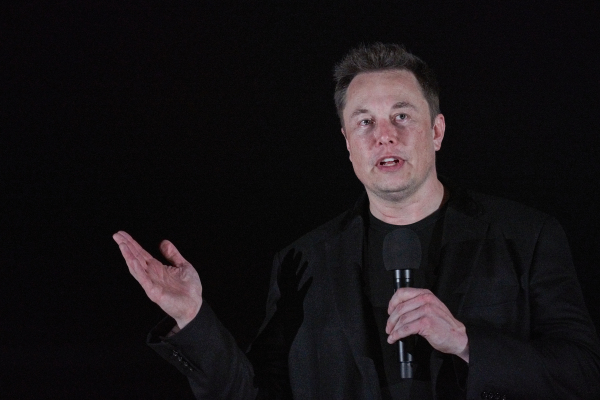 Musk admits Full Self-Driving system ‘not great,’ blames a single stack for highway and city streets – TechCrunch
