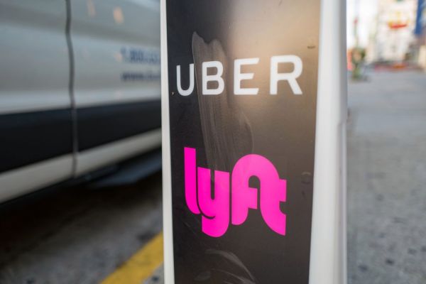 Lyft, Uber take action in Texas, Van Moof charges up with capital, an eVTOL SPAC deal gets knocked – TechCrunch